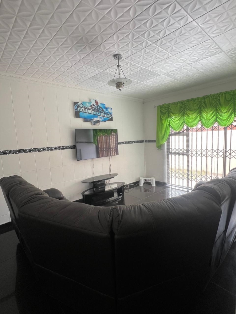 7 Bedroom Property for Sale in Heath Park Eastern Cape